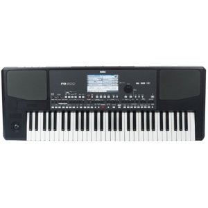 Korg Pa600